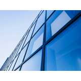 fachada pele de vidro espelhado preço Serra Azul