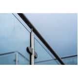 Guarda Corpo de Inox com Vidro
