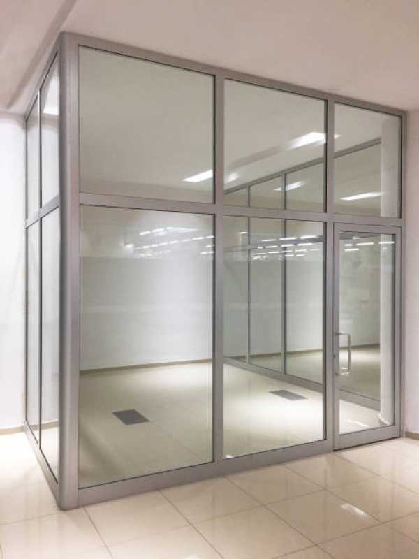Valor de Porta de Alumínio para Condomínio Tarumã - Porta de Alumínio para Prédio Residencial Valor de Porta de Alumínio para Condomínio Tarumã - Porta de Alumínio para Prédio Residencial